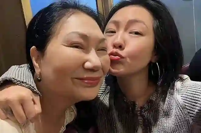 S家御用记者再发声！S妈想在六一探望孩子，却得不到汪小菲的回应