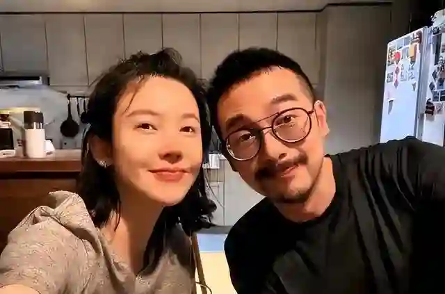 原来他俩是夫妻！巅峰时期传出喜讯，结婚恩爱9年零绯闻