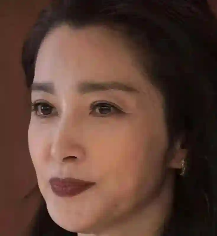 52岁李冰冰“卸妆”，医美狂潮退去？真实的美，你准备好了吗？