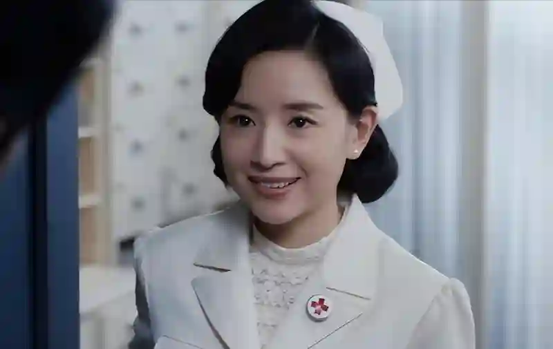 明明年轻时很温柔，中年后却凶相毕露，这几位明星面相“不好惹”