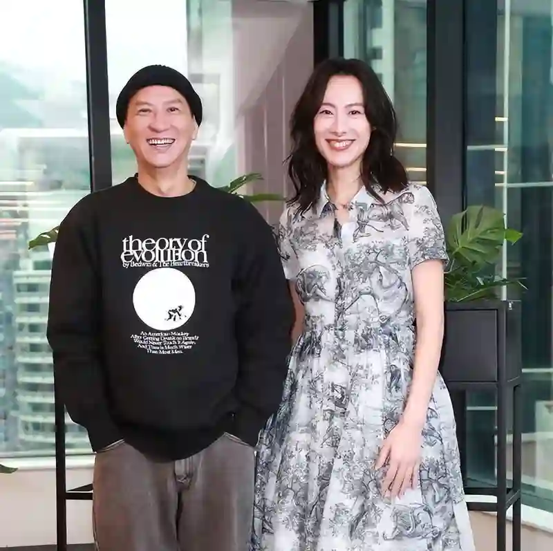折腾一大圈才37岁，“豪门弃妇”梁洛施，最终笑到最后