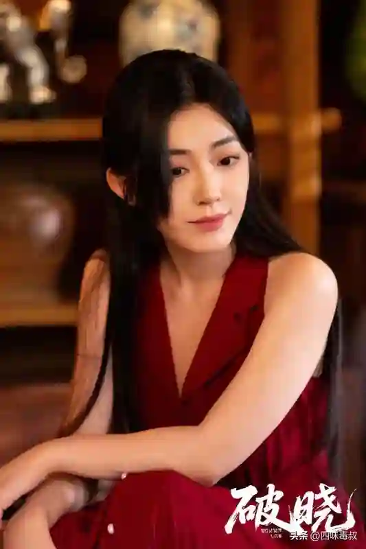 悬疑短剧不好拍，《破晓》又给短剧上强度