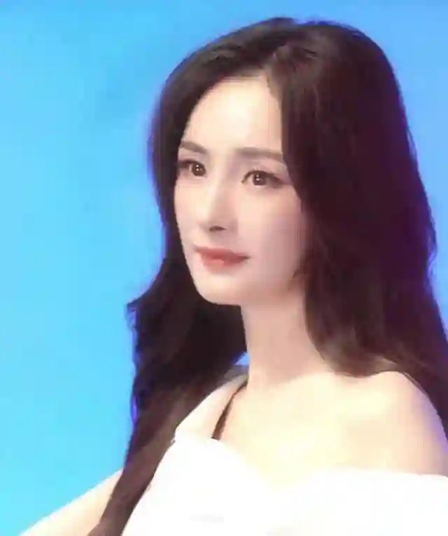 85花活动：杨颖不自信，杨幂终于不“露”了，赵丽颖还是“土”