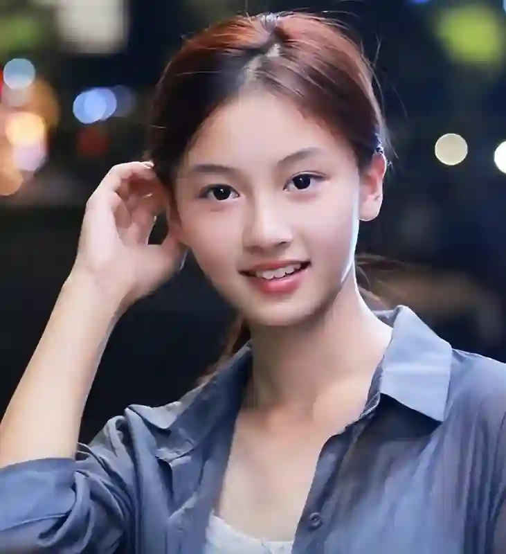 少女撞脸张柏芝走红，商演2小时疑赚8000元，被于正暗讽急于捞金