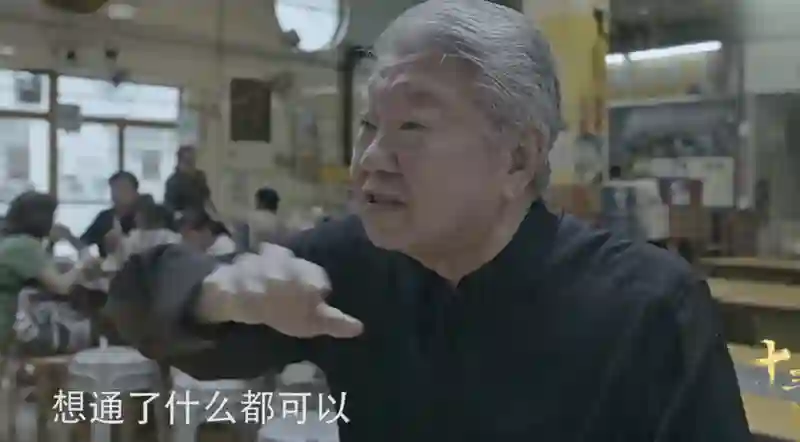 拍情色片，交往61位女友，这个娱乐圈老男人凭什么？