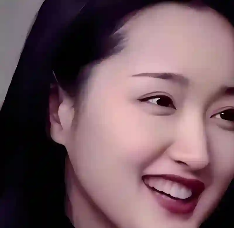 53岁杨钰莹现状：和母亲定居深圳，在豪宅种菜生活惬意，仍未结婚