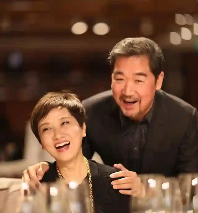 邓婕现状：离婚协议成她心中痛楚，继子不成器，养女愈发似丈夫