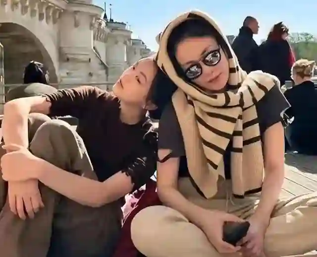 张柏芝晒儿子打球照，Lucas肌肉结实电力足，小Q侧颜帅过谢霆锋
