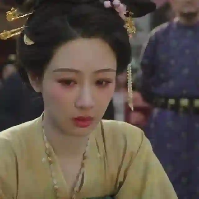 内娱最大的笑话，不是外籍刘亦菲首提白玉兰，而是杨紫靠古偶二提
