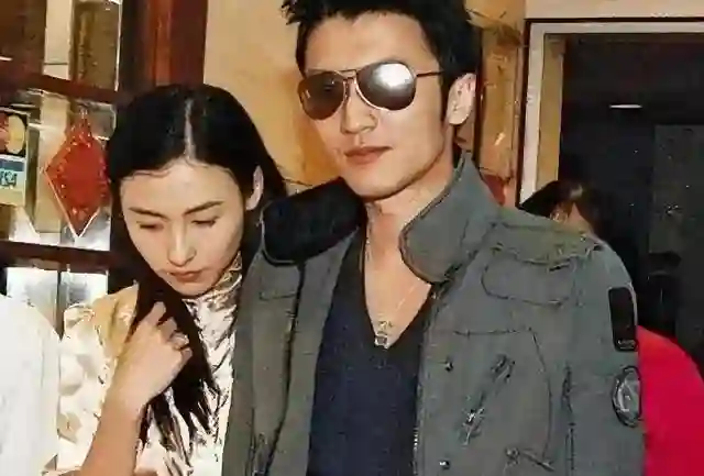 看了张柏芝离婚后的采访，才明白，她爱惨了谢霆锋仍要放手的原因
