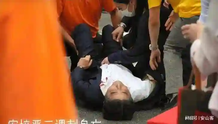 善恶终有报，如今靠捡垃圾为生的吕丽萍，彻底活成了一个笑话