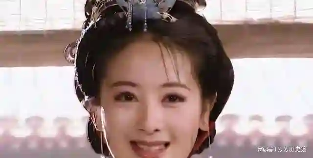她靠一部剧吃一辈子，二婚嫁给“穷小子”，如今丈夫红到令人嫉妒