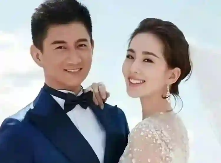 热搜第一！曝刘诗诗吴奇隆离婚，到底是真是假？