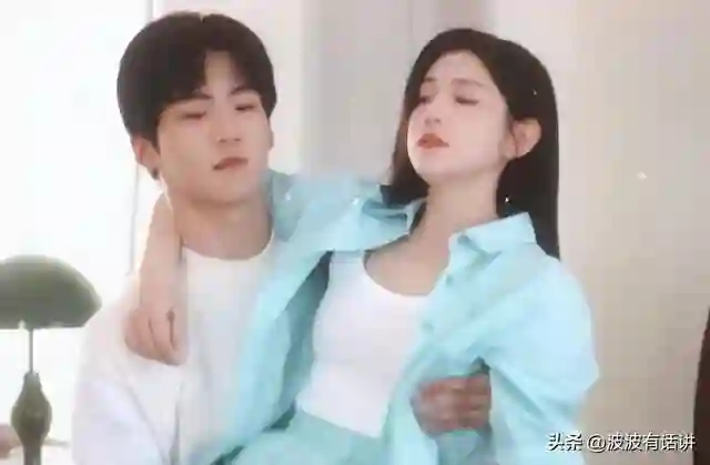 离婚后陈妍希彻底放飞自我，42岁还在演少女，和小20岁男主拍吻戏