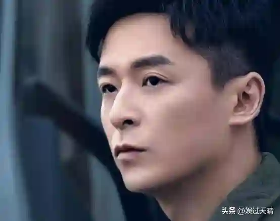 错过汤唯，负了姜妍，46岁靠张新成爆红重生