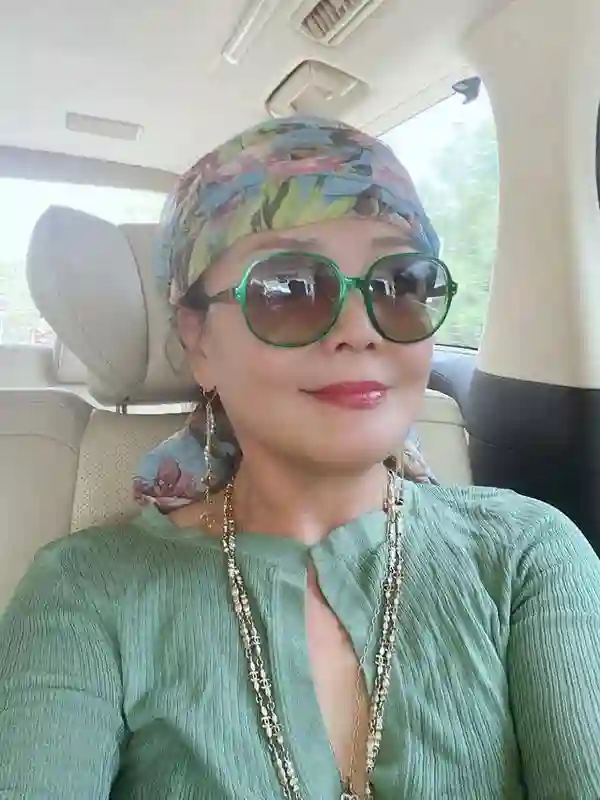 作妖的她，不该来的他，和“消失”的他们，成为汪小菲婚礼上的劫