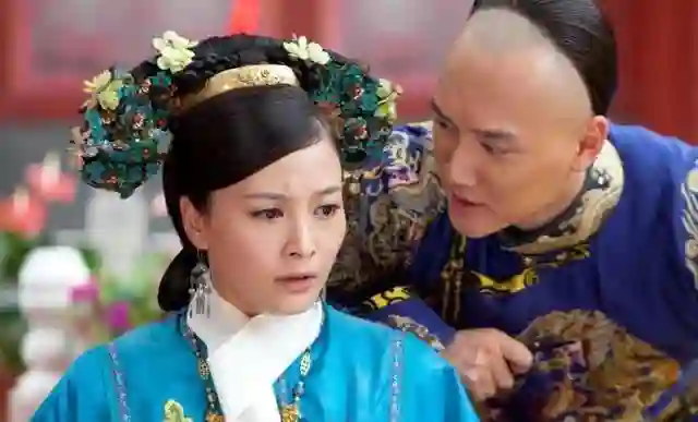 网友变脸速度太快！前有被骂老男人，后央求复合！冯绍峰：晚了！