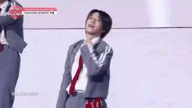 假的吧…哪有人长这样