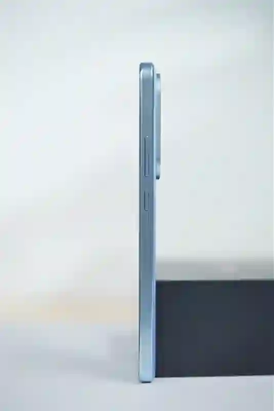 最强2K直屏手机！iQOO Neo10 Pro+图赏