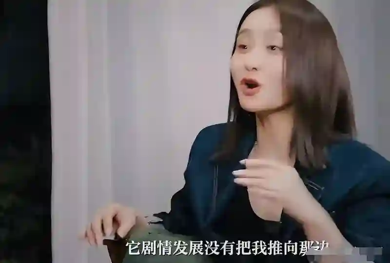 离婚8年后，51岁的陈德容感慨：爱情既没意思也没用，浪费时间