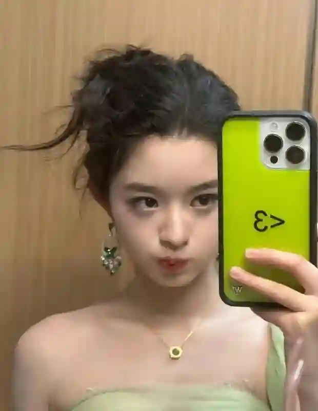 小明星一副耳环，扯出“雅安震后重建”，受害人直言自家掏了30万