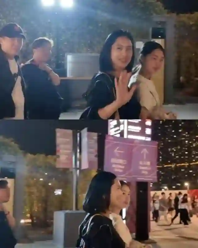 朱茵一家三口看演出，素颜肤色好真实，12岁女儿遗传妈妈一半颜值