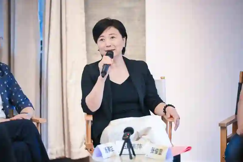 访谈 | 聂震宁、马国仓、欧阳黔森、汤素兰等名家共话AI时代文学创作出版新可能