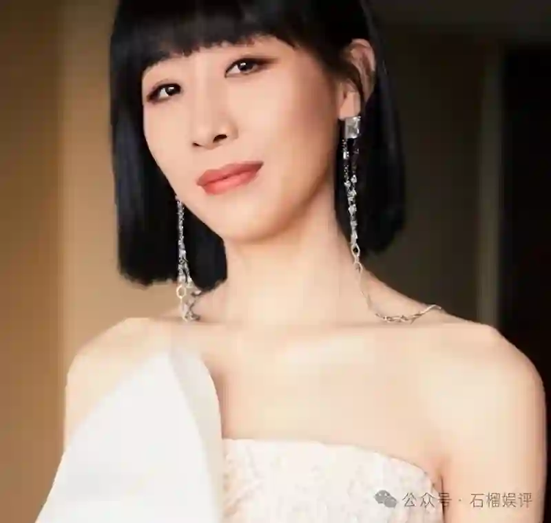刚结婚就传出轨，离婚13年后仍单身，任素汐现状，徐峥早就看透了