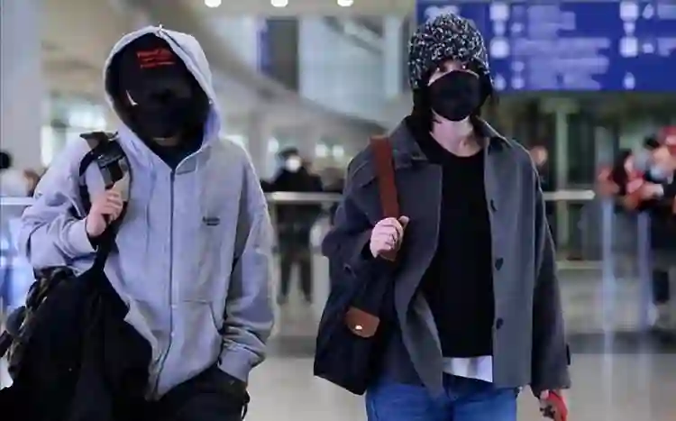 一次东京旅行，让王菲和谢霆锋的姐弟恋，给整个娱乐圈上了一课