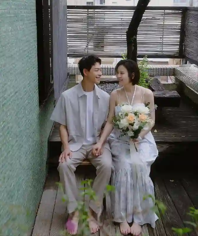 知名女星奉子成婚，9张图片暴露更多细节，网友：新郎不是阮经天