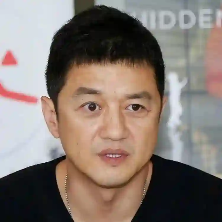 12年后，再看李亚鹏现任妻子海哈金喜，才懂她和王菲谁更“精明”