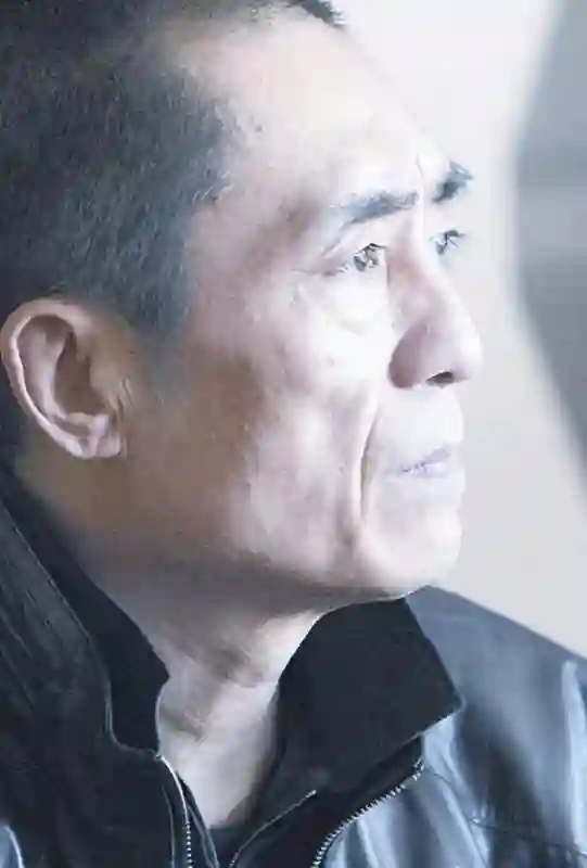张艺谋：我最愧疚的不是巩俐，更不是陈婷，而是为我终身瘫痪的她