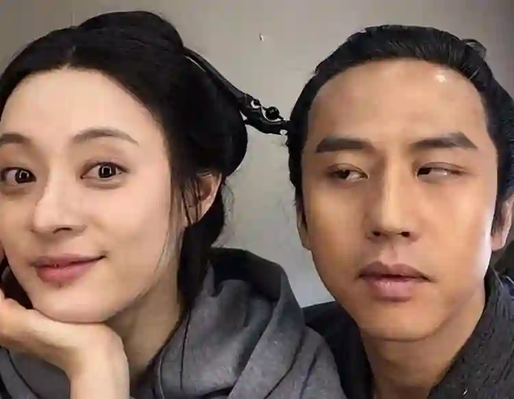 郝蕾一句话，扯下了内娱最后一丝“体面”，邓超成众矢之的