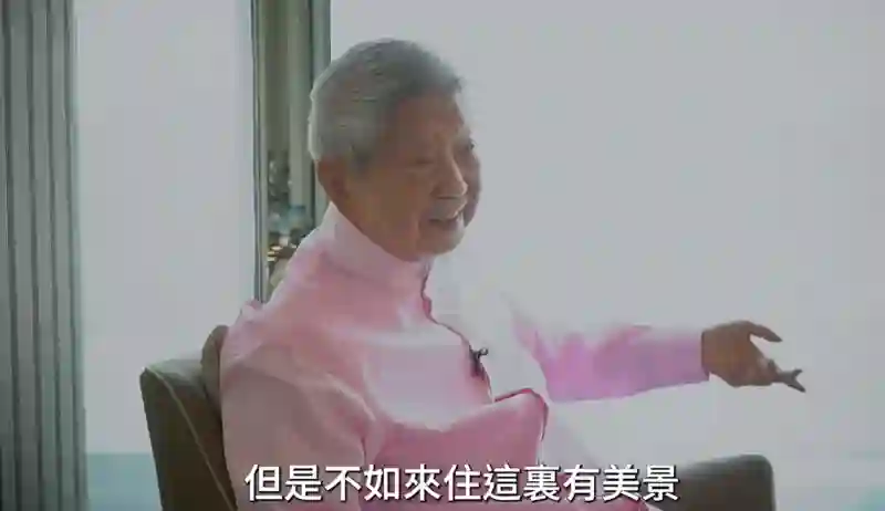 才子蔡澜：无儿无女，散尽家财，活一天过一天