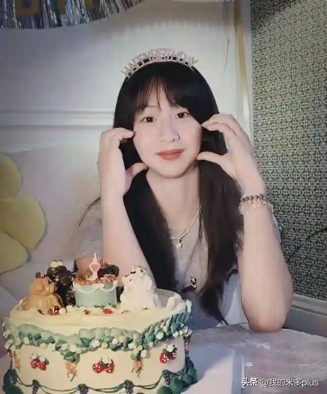 田亮女儿生日，森碟齐刘海+淡妆，17岁清爽气质满分