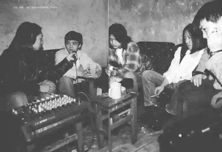 王菲窦唯北京往事：青春时爱上的人，要用多少个十年才能释怀？