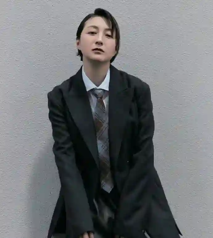 广末凉子风波升级：涉嫌他罪，警方对其住处展开搜查
