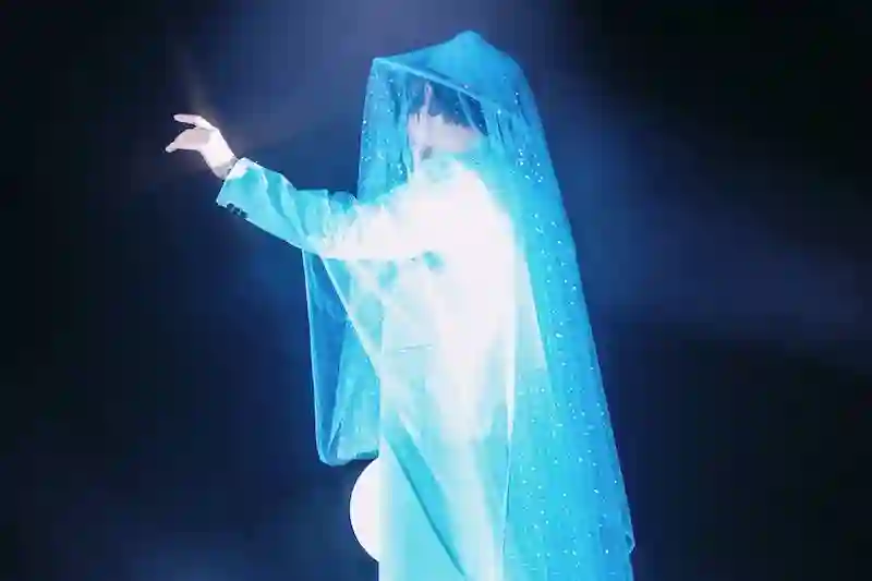 2025张远《白》巡回演唱会杭州站热烈圆满,一个人演绎一出《白蛇传》