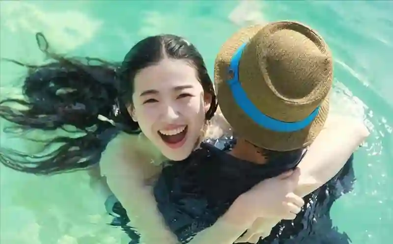 晚晚直播再掀争议：红极一时的“豆瓣三大女神”，为何全塌房了？