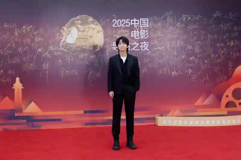 原来孙俪当初没说谎，看了央视镜头才发现，董子健的面相早就变了