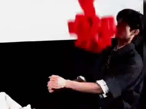 这两张脸谈恋爱，怎么可能有人反对？