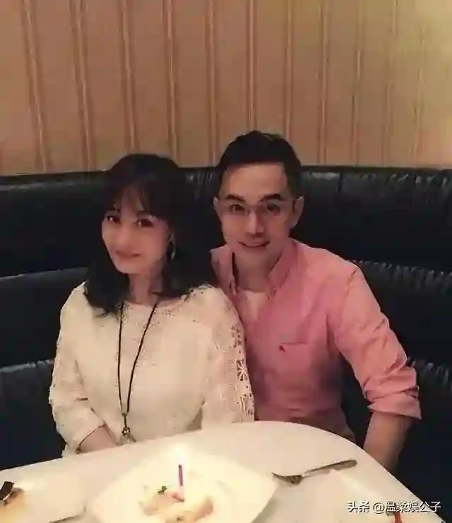 51岁陈德容上节目首谈离婚，叹：爱情既没意思也没用，浪费时间