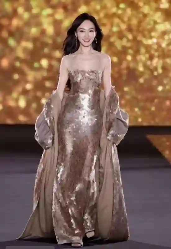 结婚6年后，再看41岁唐嫣现状，才明白罗晋为什么放弃苗圃选择她