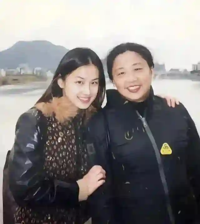 黄圣依称小时候没有自己的房间，好多人共情在评论区里