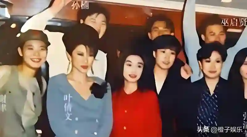 春晚爆红后，她洗完澡从23楼一跃而下，临终时最后喊了声“妈妈”