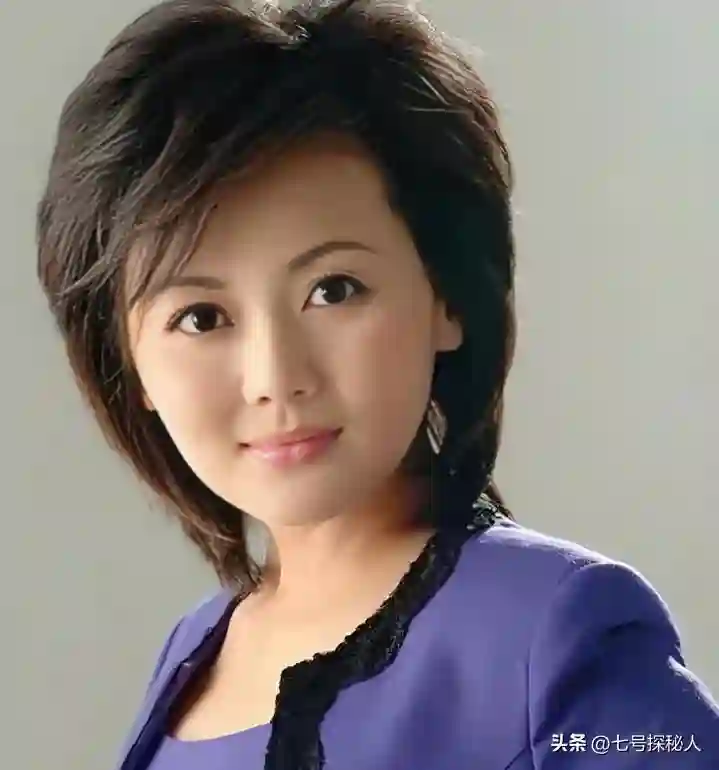至今未嫁的4位央视女主持，个个情史干净，最大52岁最小35岁