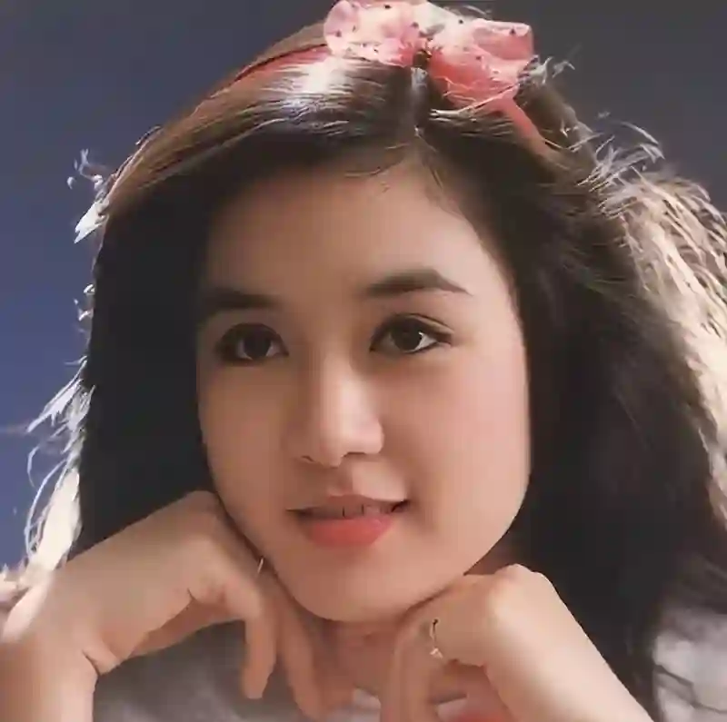都说吴绮莉人生失败，自己糟糕，女儿也糟糕，可林凤娇也好不到哪
