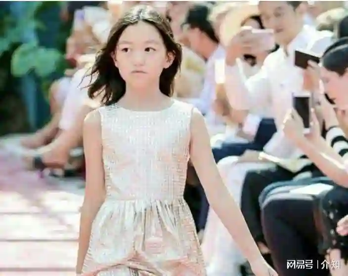 王菲教育好成功！李嫣唇裂痊愈自信满满，窦靖童“天后”范儿十足
