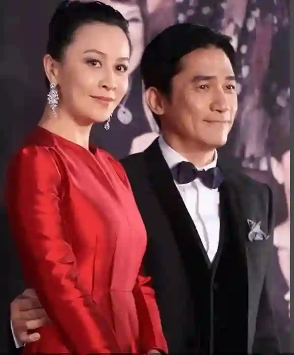 事实证明，与刘嘉玲中日分居的丁克一族梁朝伟，已走上另一条大道