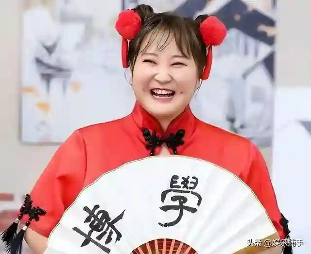 退出春晚，被综艺“开除”，43岁的贾玲终究还是把自己“作没了”